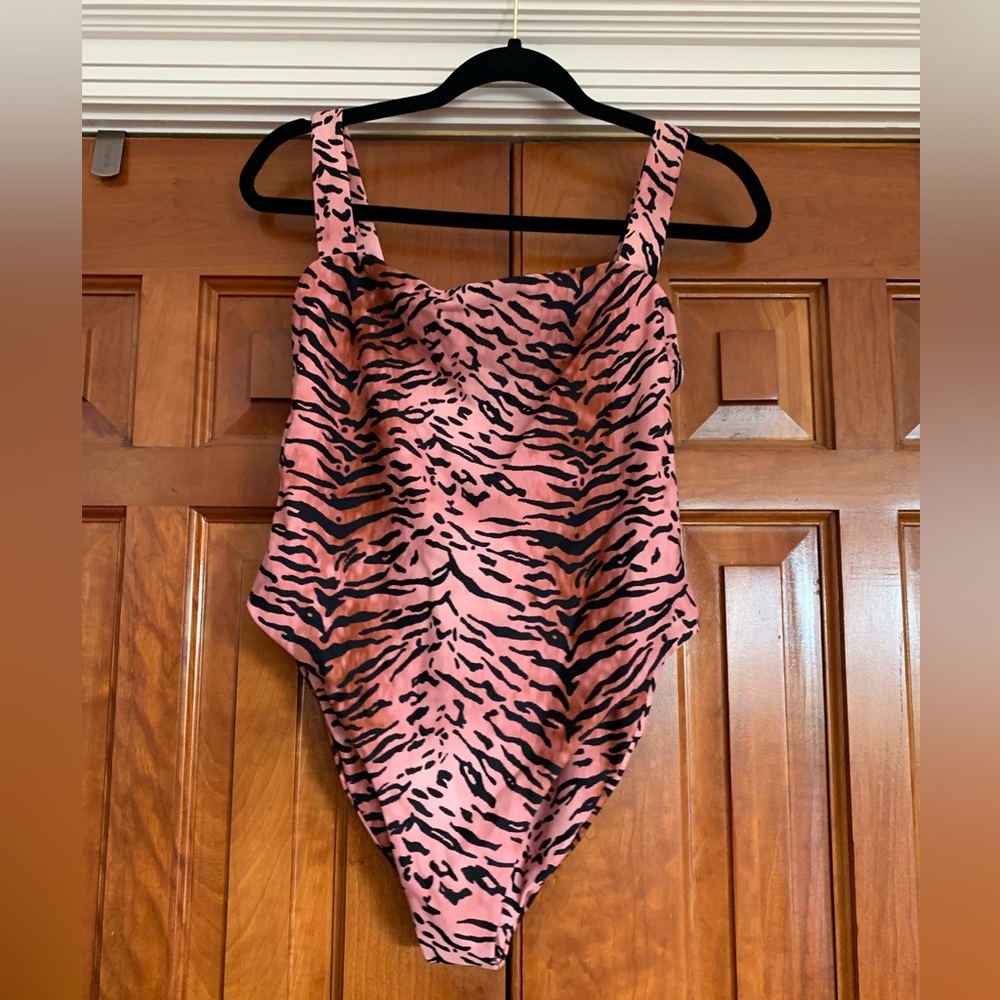 Women’s Swimsuit- Buddy Love- size large NWT